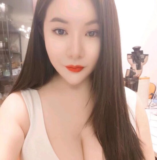 大奶性感少妇