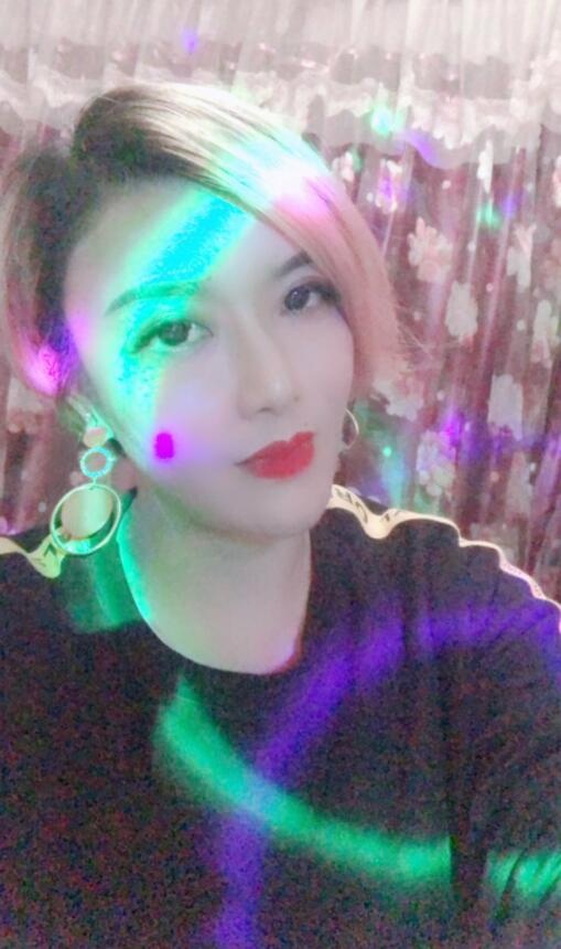 重庆短发少妇