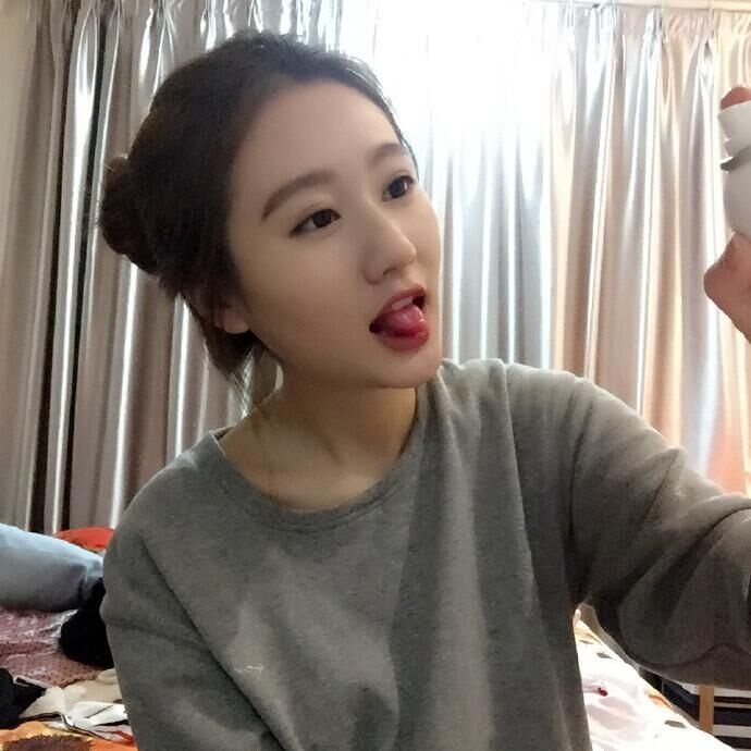 朝阳性感美女