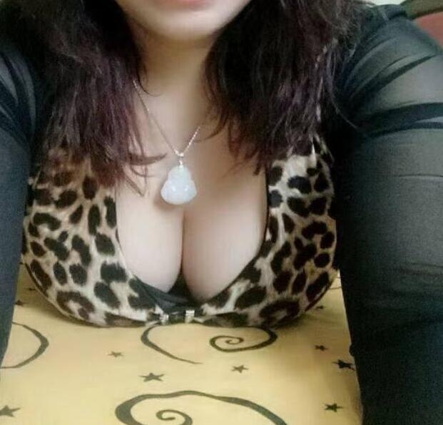 态度也不错的少妇