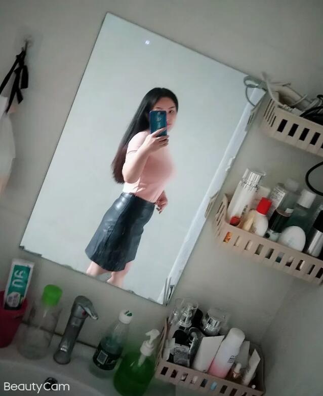 大胸兼职少妇