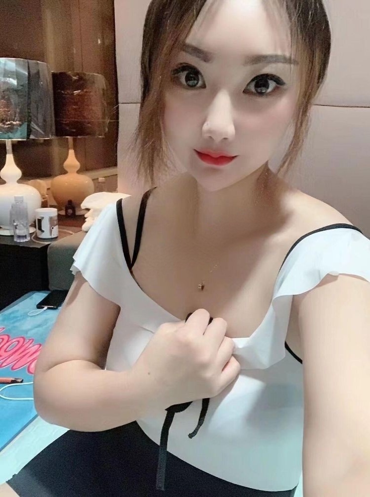 胸大，服务还不错的少妇熟女一枚