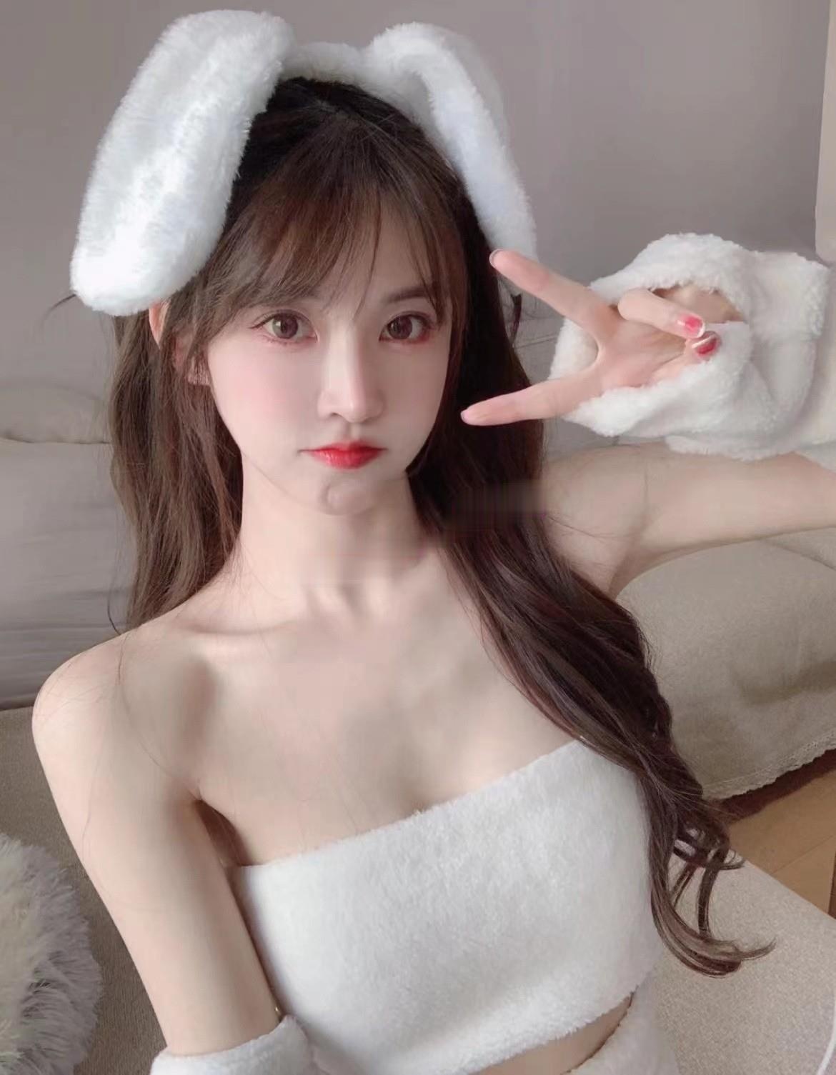 龙华小嫩妹水真多，三点粉