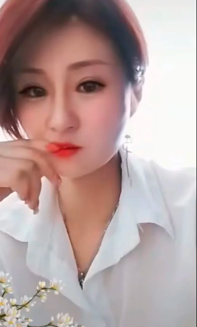  宝山短发少妇