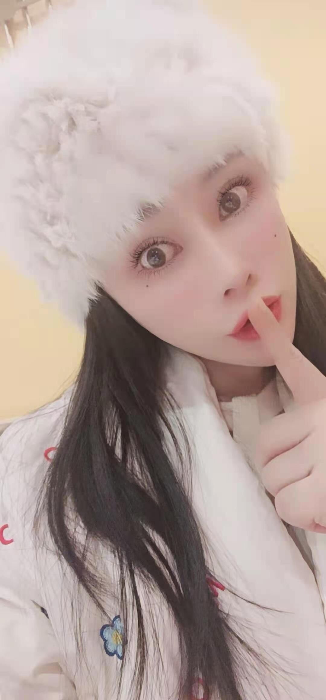 苗族大眼睛妹妹