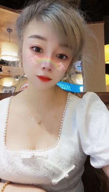 分享小妹丽丽
