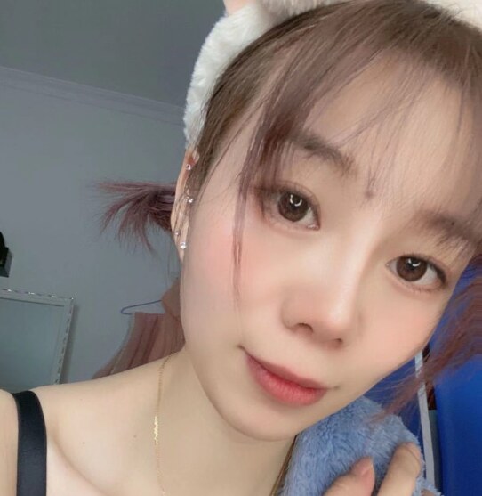颜值不错的小美女