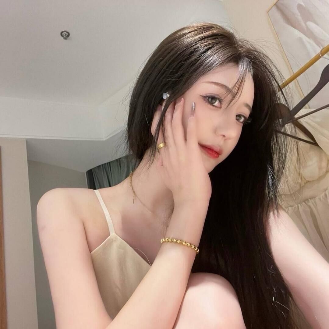 奶大漂亮嫩妹