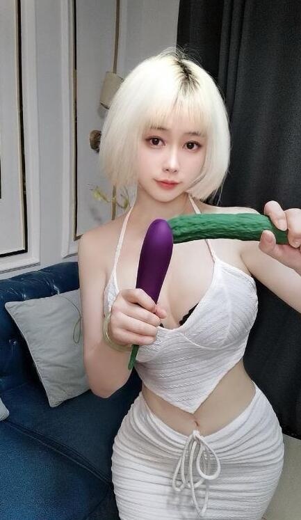 上城性感情趣小骚货