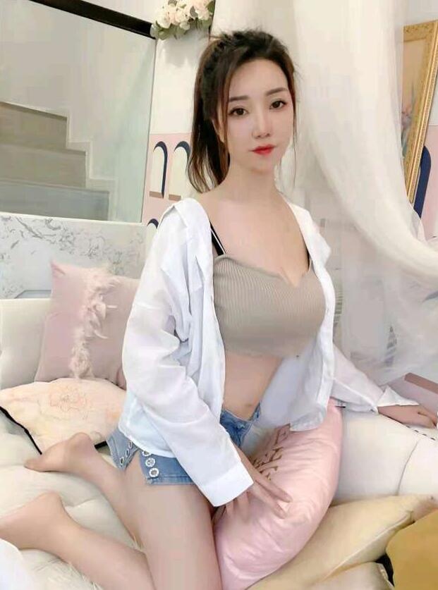 玩转巨乳小妹