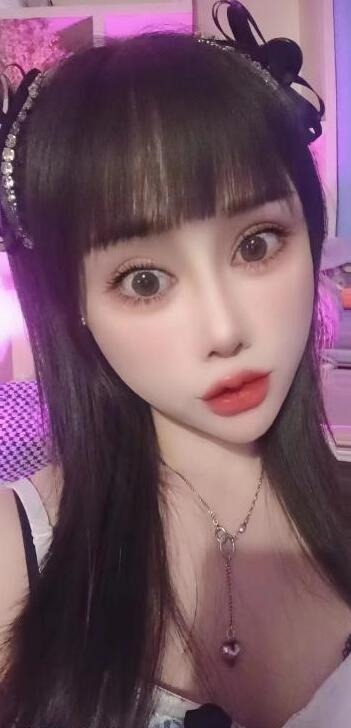 苗族大眼睛妹妹
