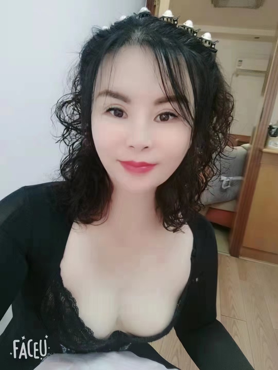 刚下水的少妇啊，喜欢这口的来看看