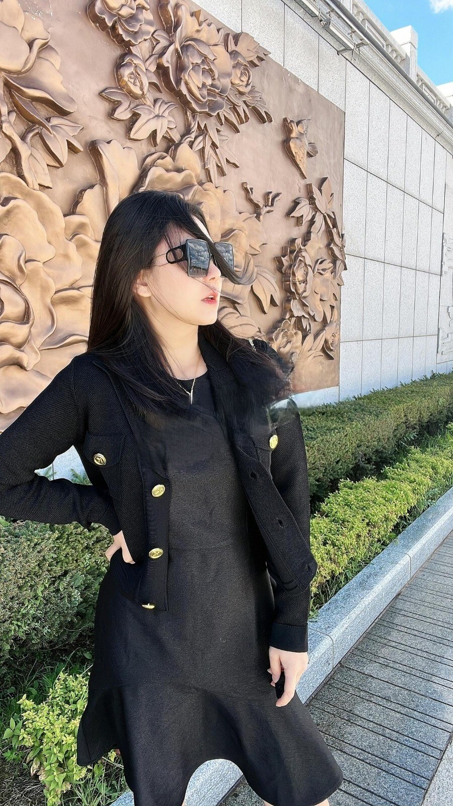 年轻妹子能舌吻足交