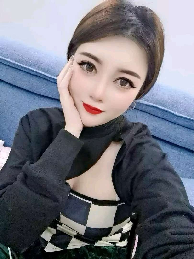 网红气质的小妖精，乖巧可人服务大胆
