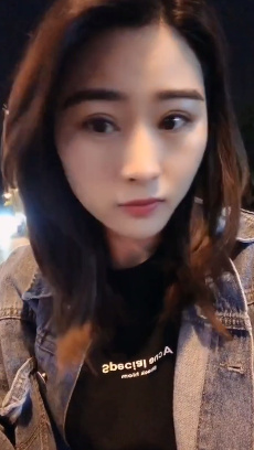 体验大胸菲菲