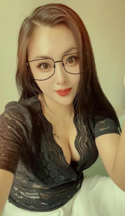 虹口居家大胸少妇