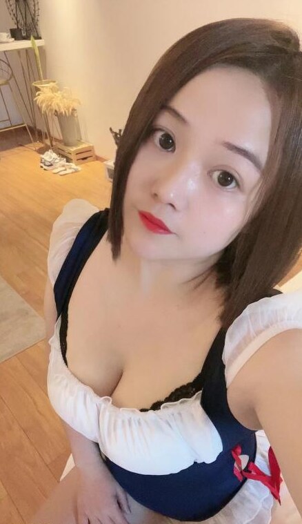 大胸性感美女