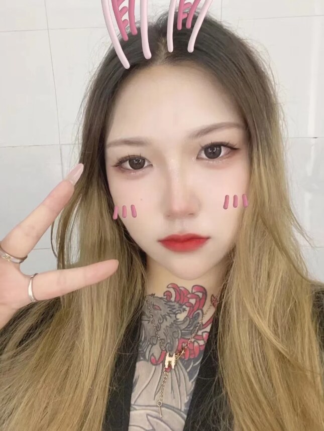 00后纹身巨乳kk
