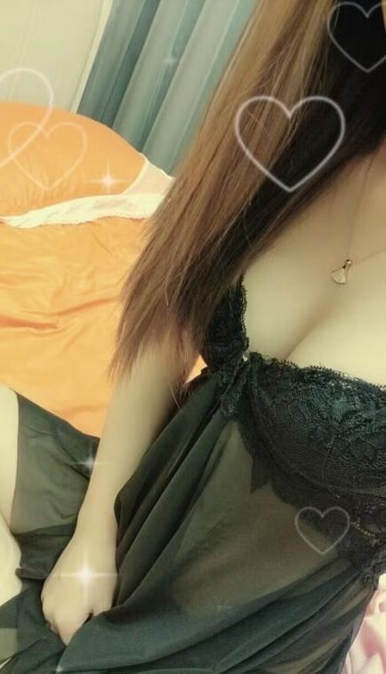 西湖服务系媛媛