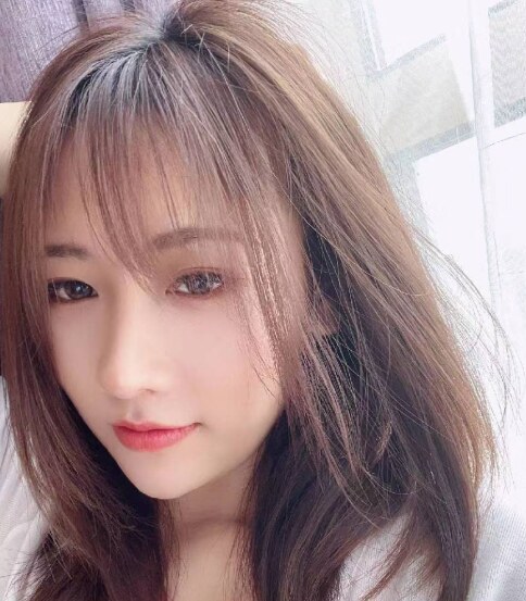 海珠02年妹子，颜值高