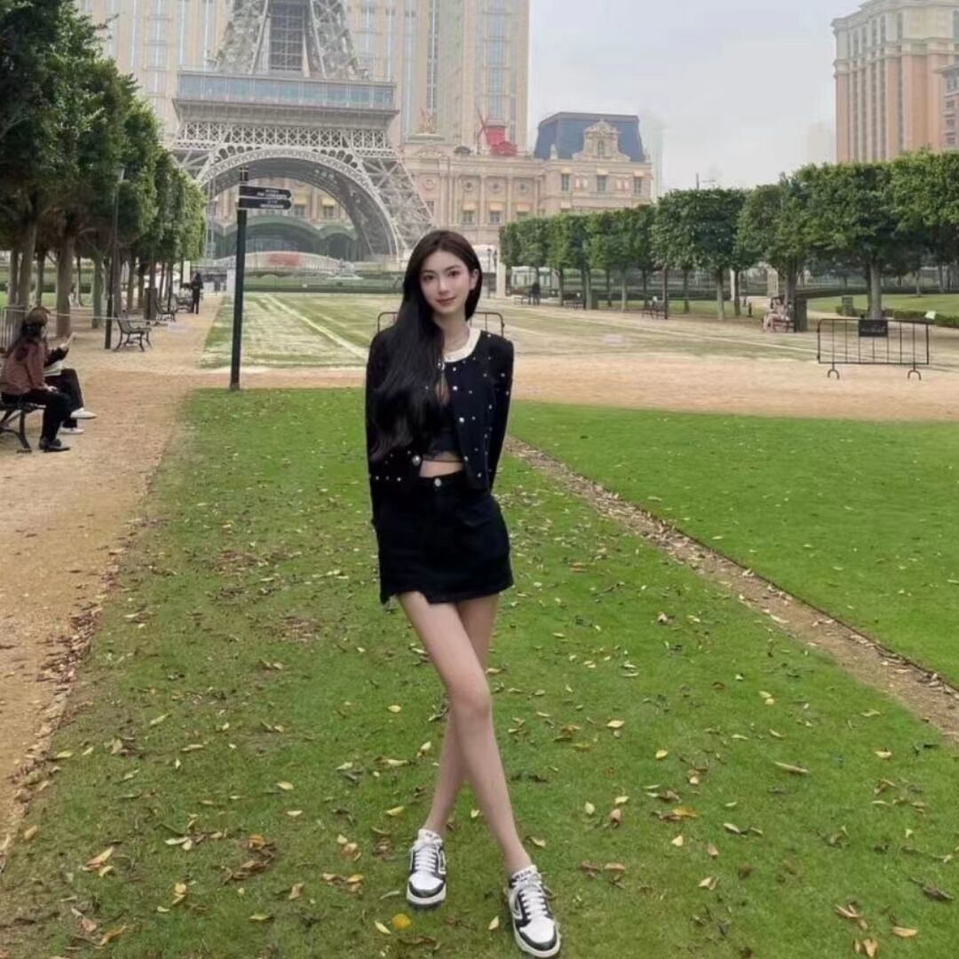 长腿美女佩妮