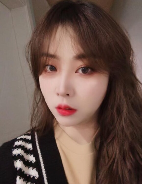 徐汇体育场米婷