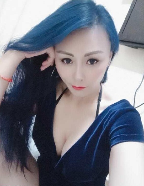 黄浦性感大奶少妇