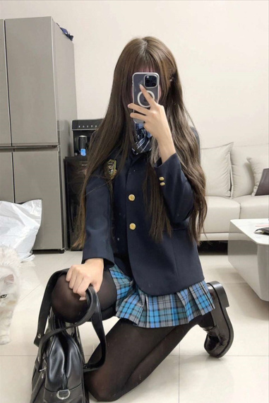 上门包夜制服小可爱