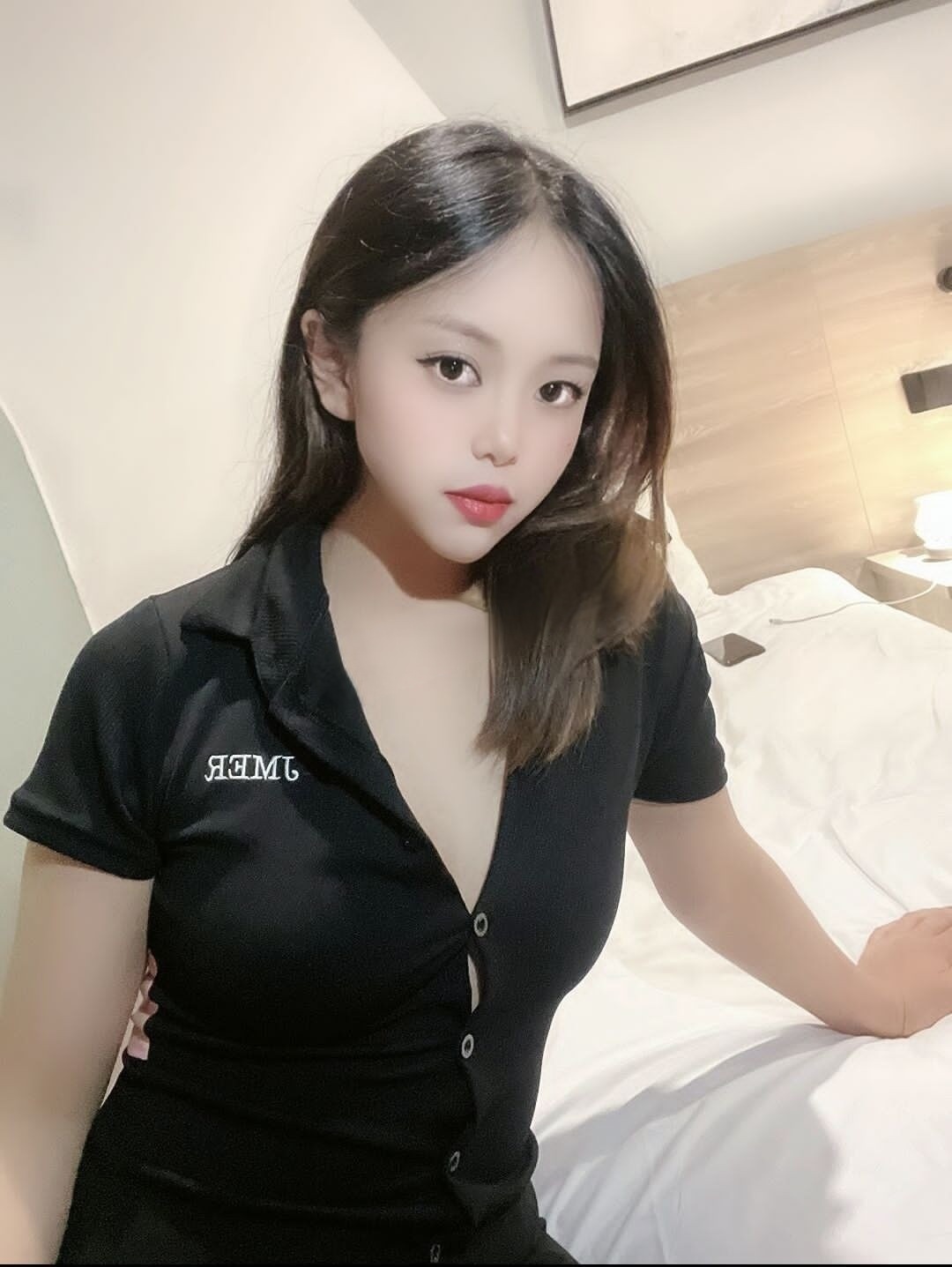 龙华漂亮19岁小嫩妹