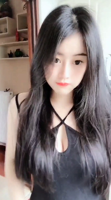 体验个大胸嫩妹
