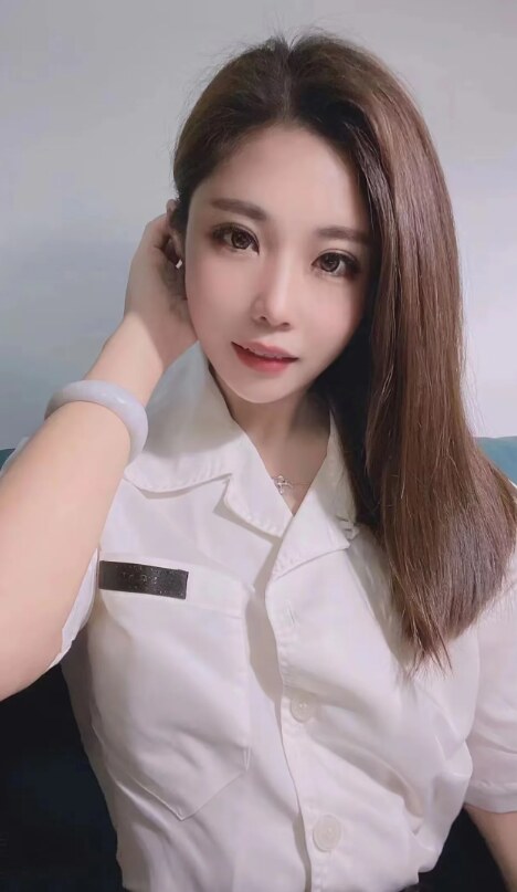 一枚甜妹子