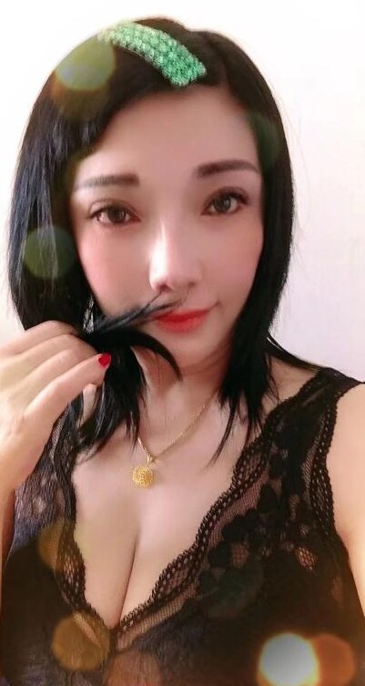 风骚喷水少妇