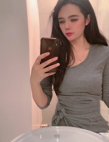 妩媚的性感尤物
