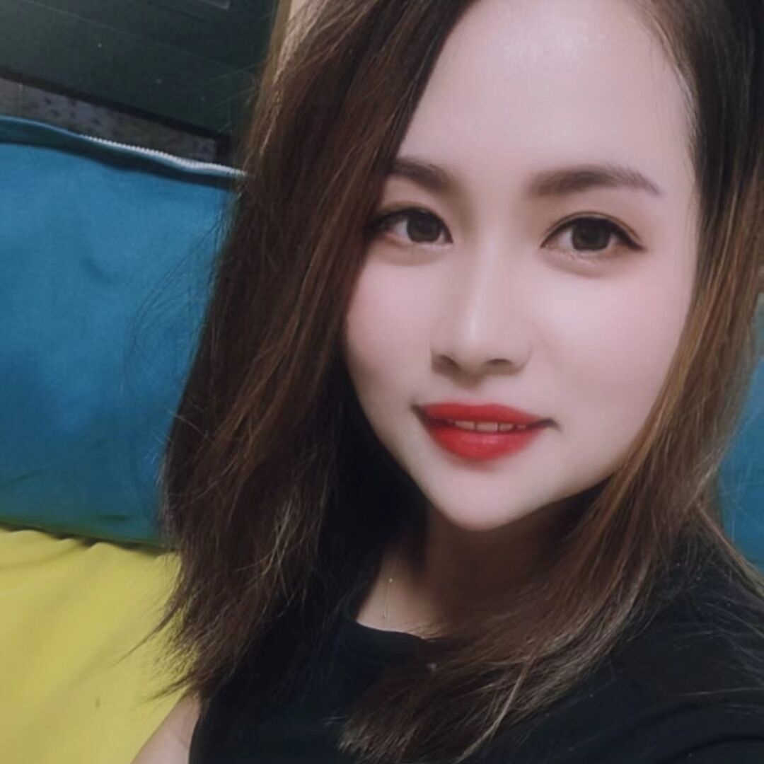 气质还不错的小姐姐