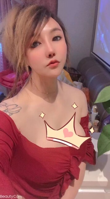 妹子够大，够骚，够热情