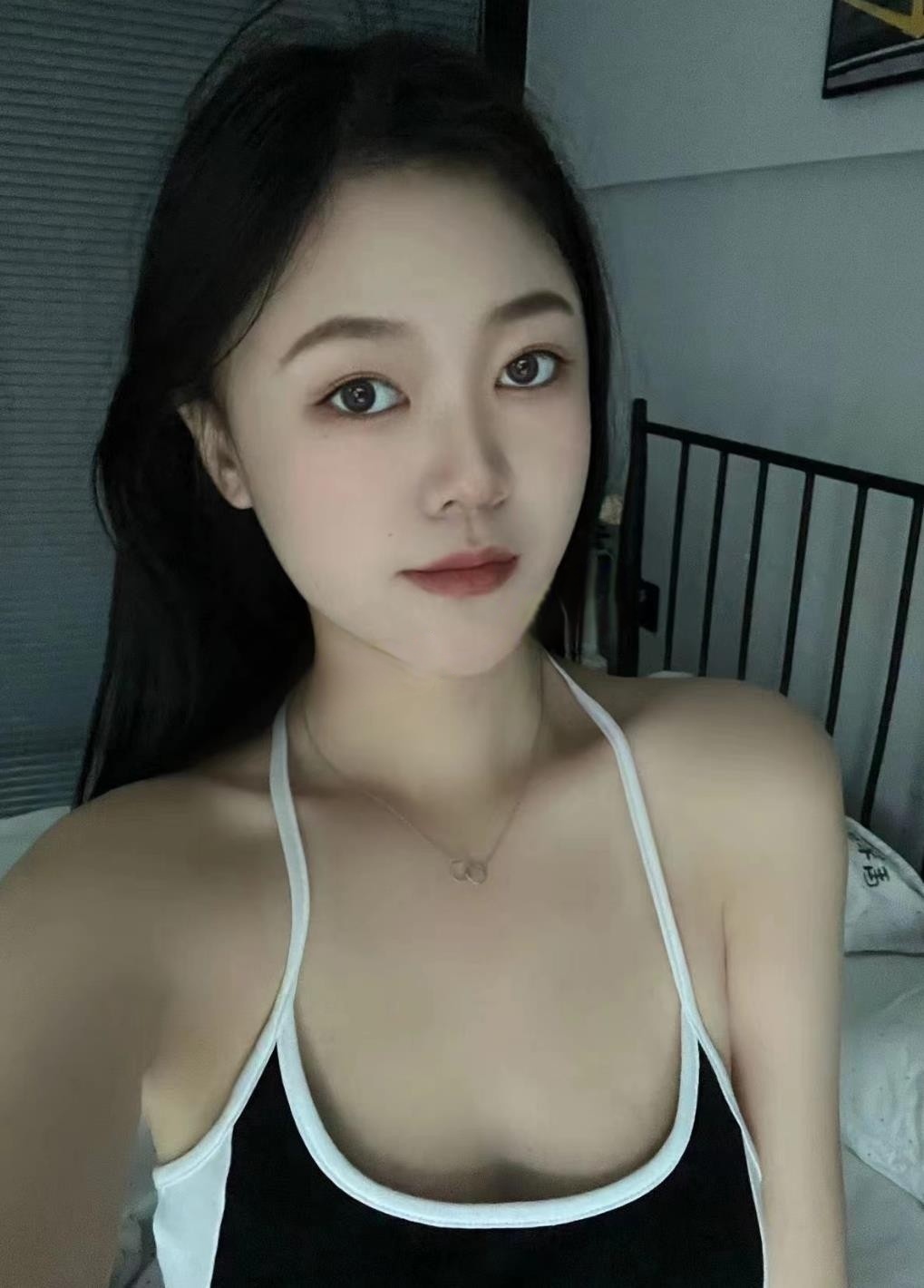 广州03年嫩妹娜娜