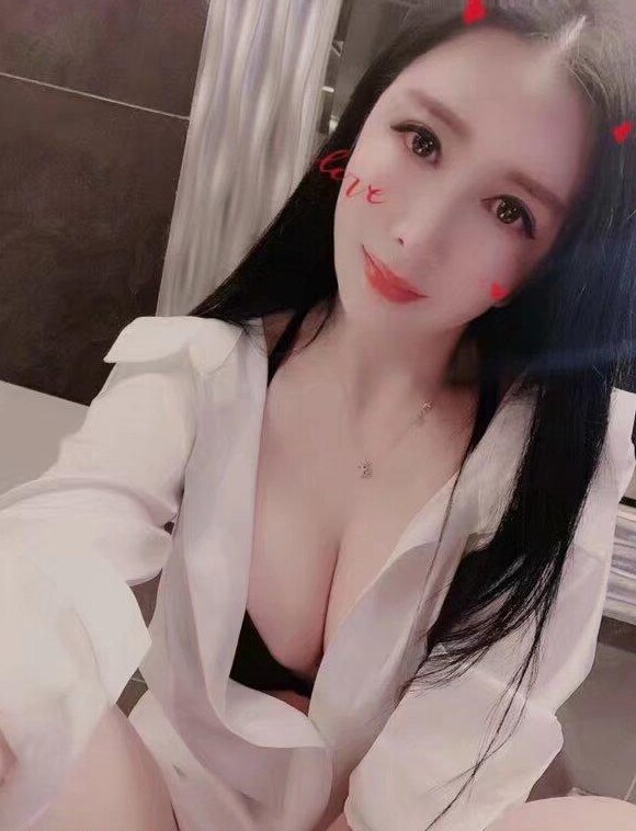 爱健身的小骚货