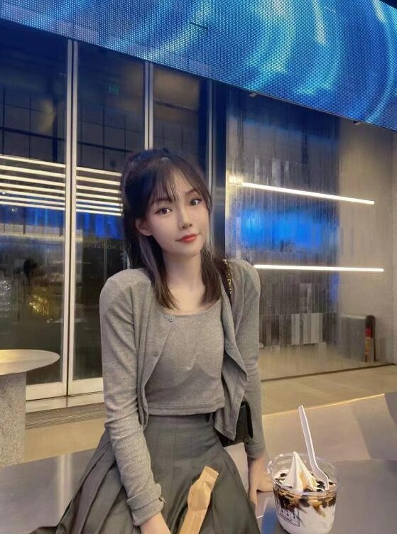 龙岗美女羽默