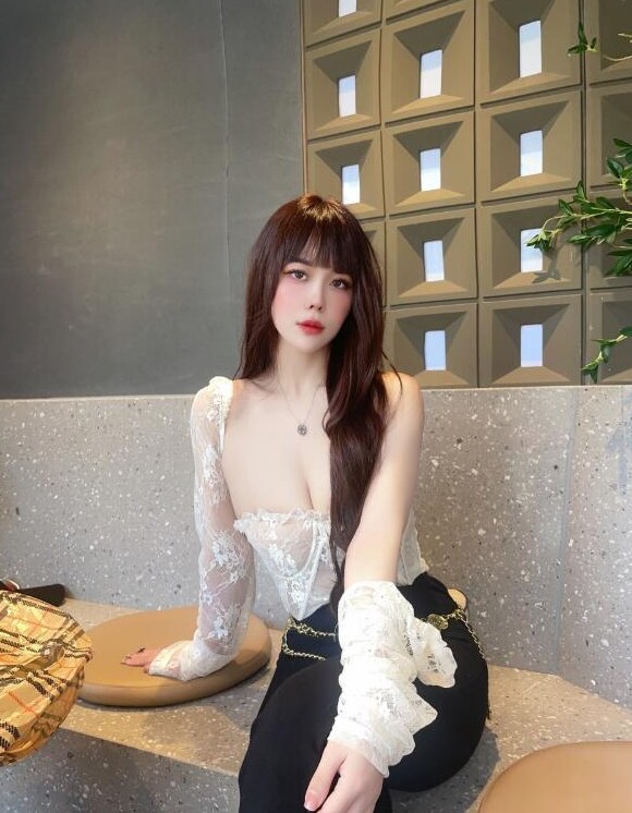 性价比超高的颜值妹子