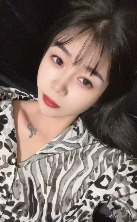 闵行高颜值态度好的Lisa