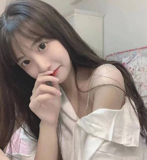 天河地铁口漂亮小姐姐