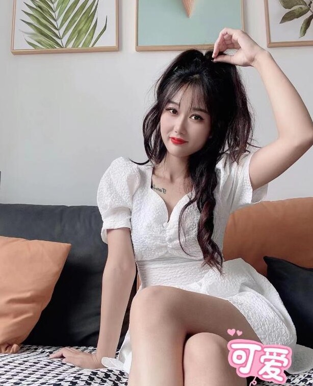 漂亮的性感大奶