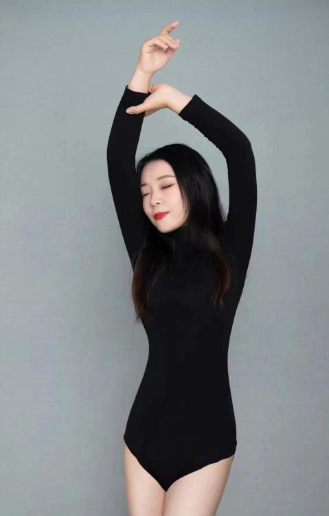 后入销魂的瑜伽老师