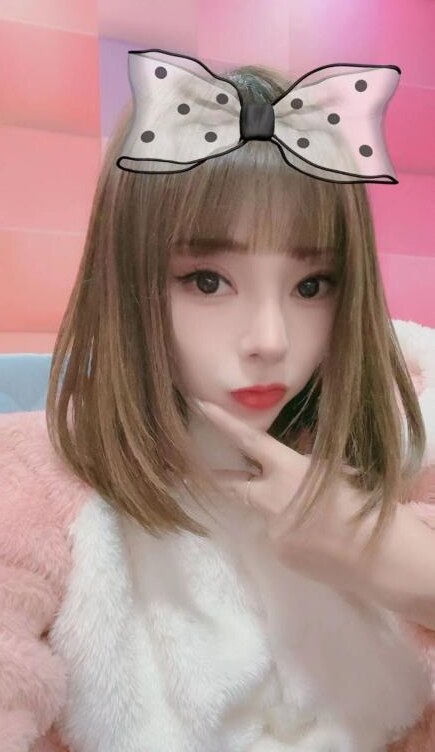 吾悦小薇薇