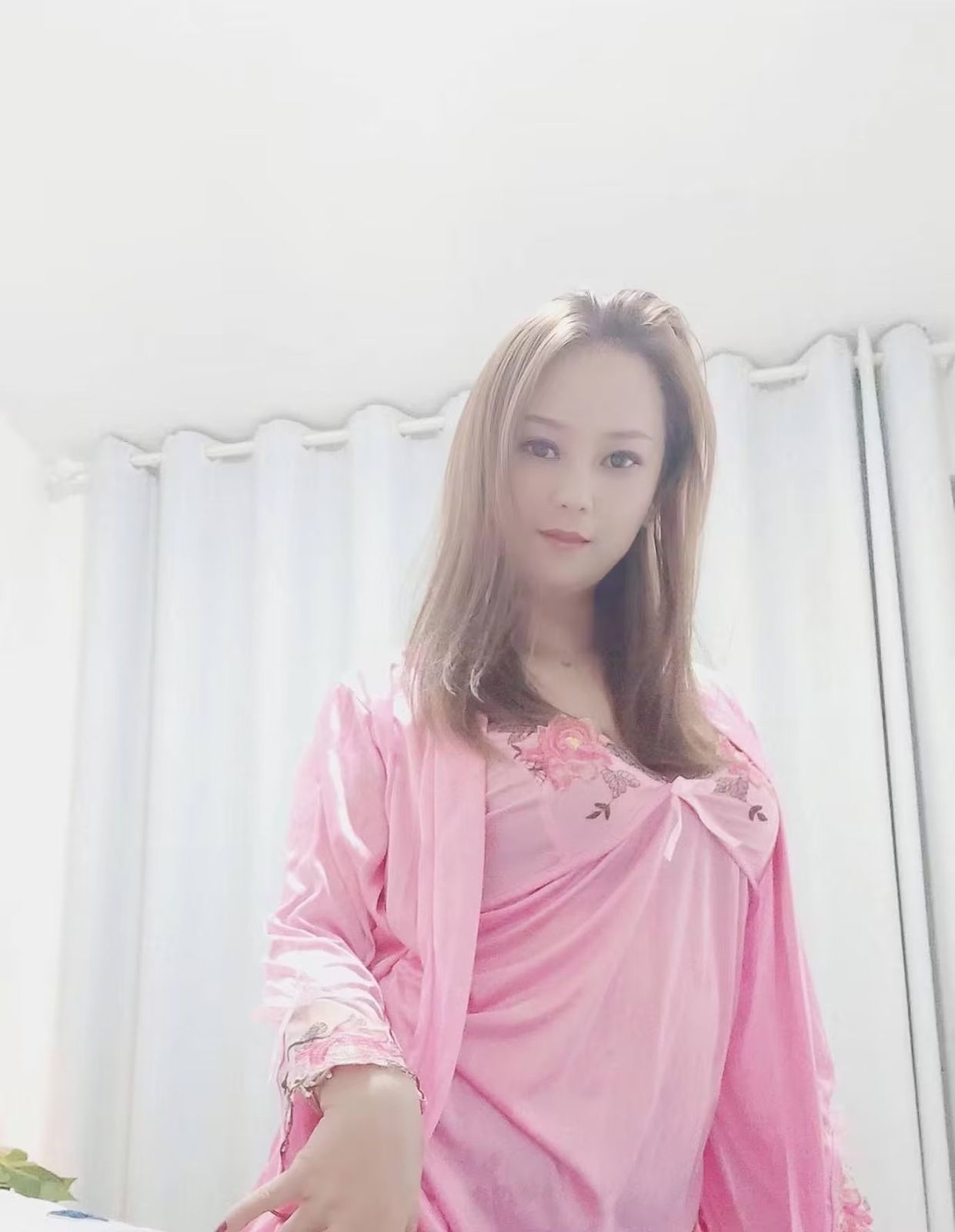 吾悦广场附近的熟女，推荐泄火