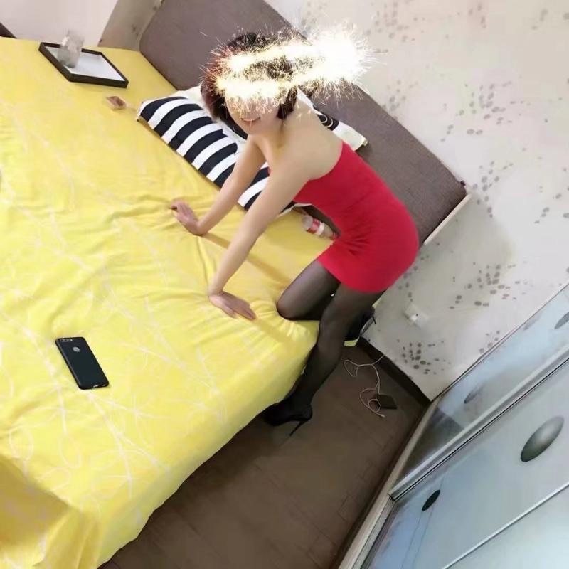 汉口范湖三妹，服务系毒龙女王