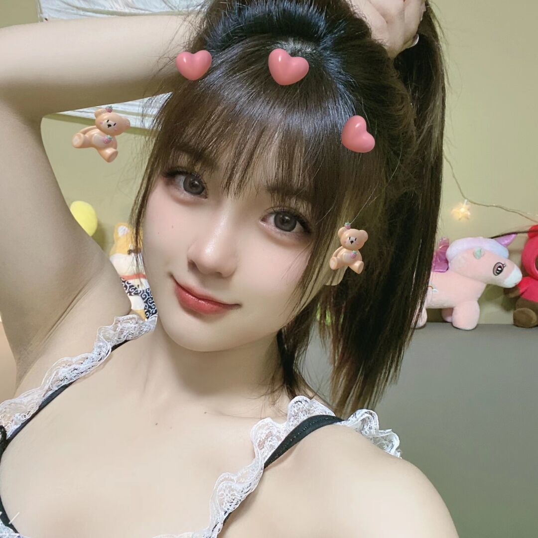 朝阳草房温柔小绵羊