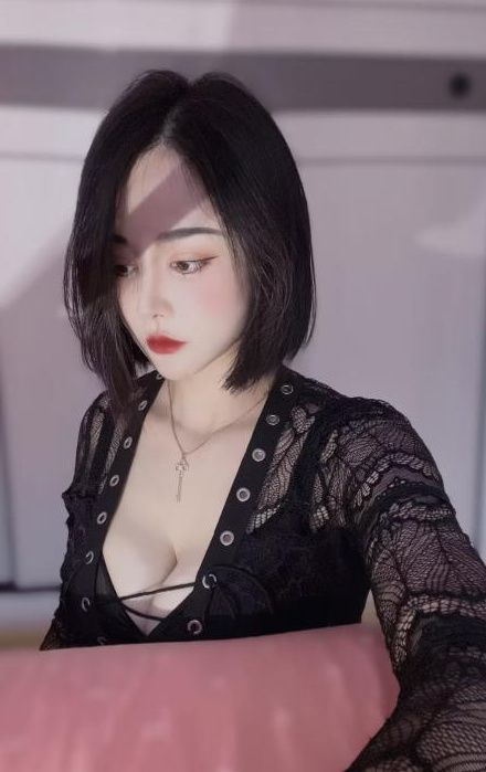 模特身材雨菲