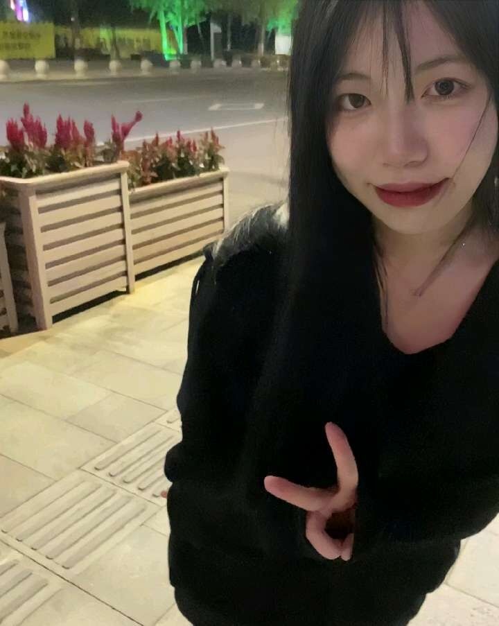 成都97年年轻漂亮妹妹