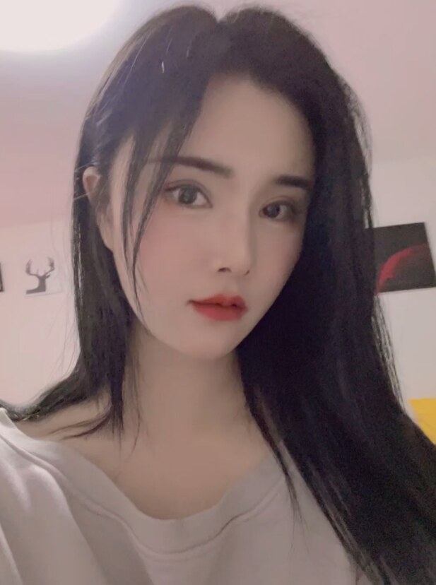 大奶子月亮